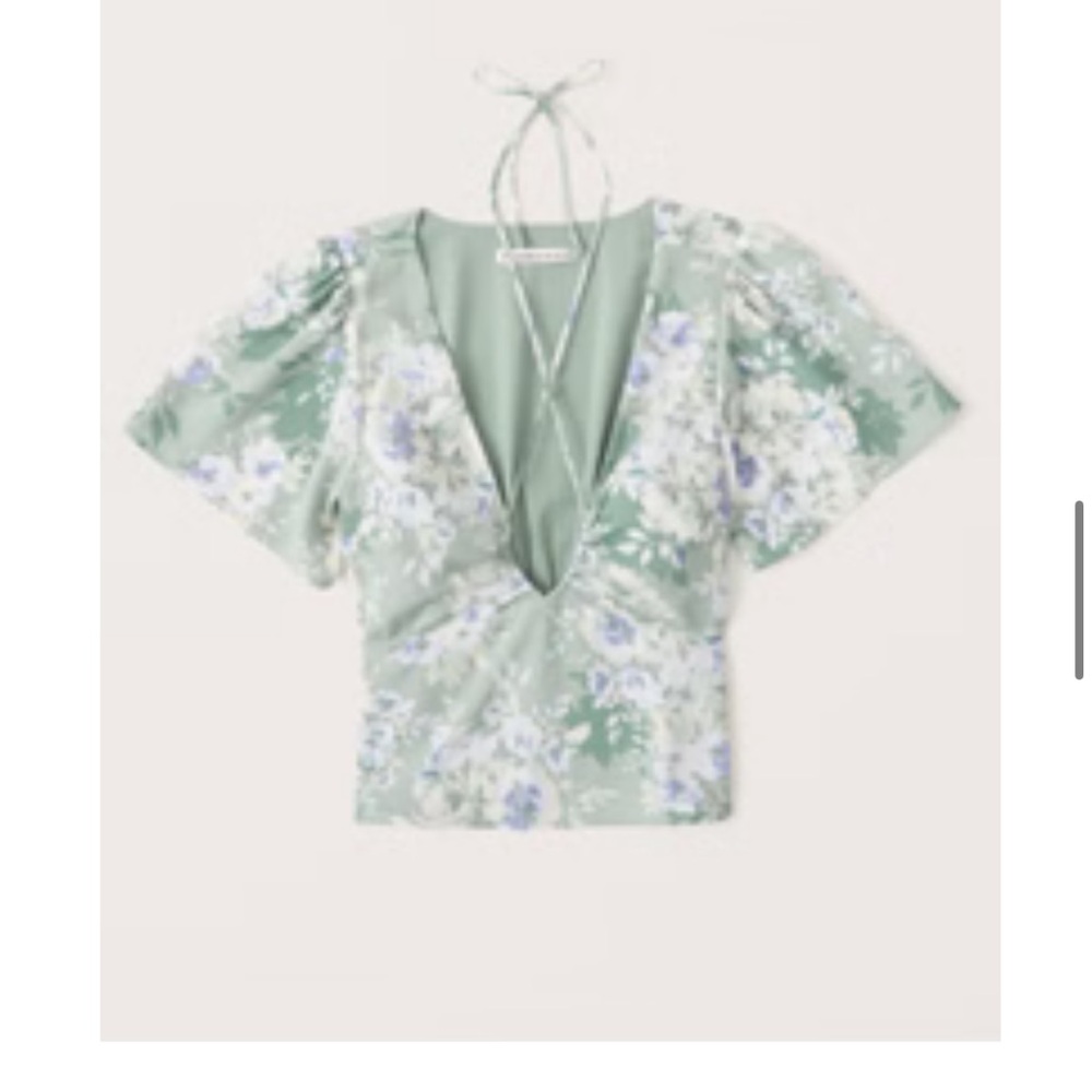 Abercrombie and Fitch Keyhole Strappy Women’s blouse - only worn once!!